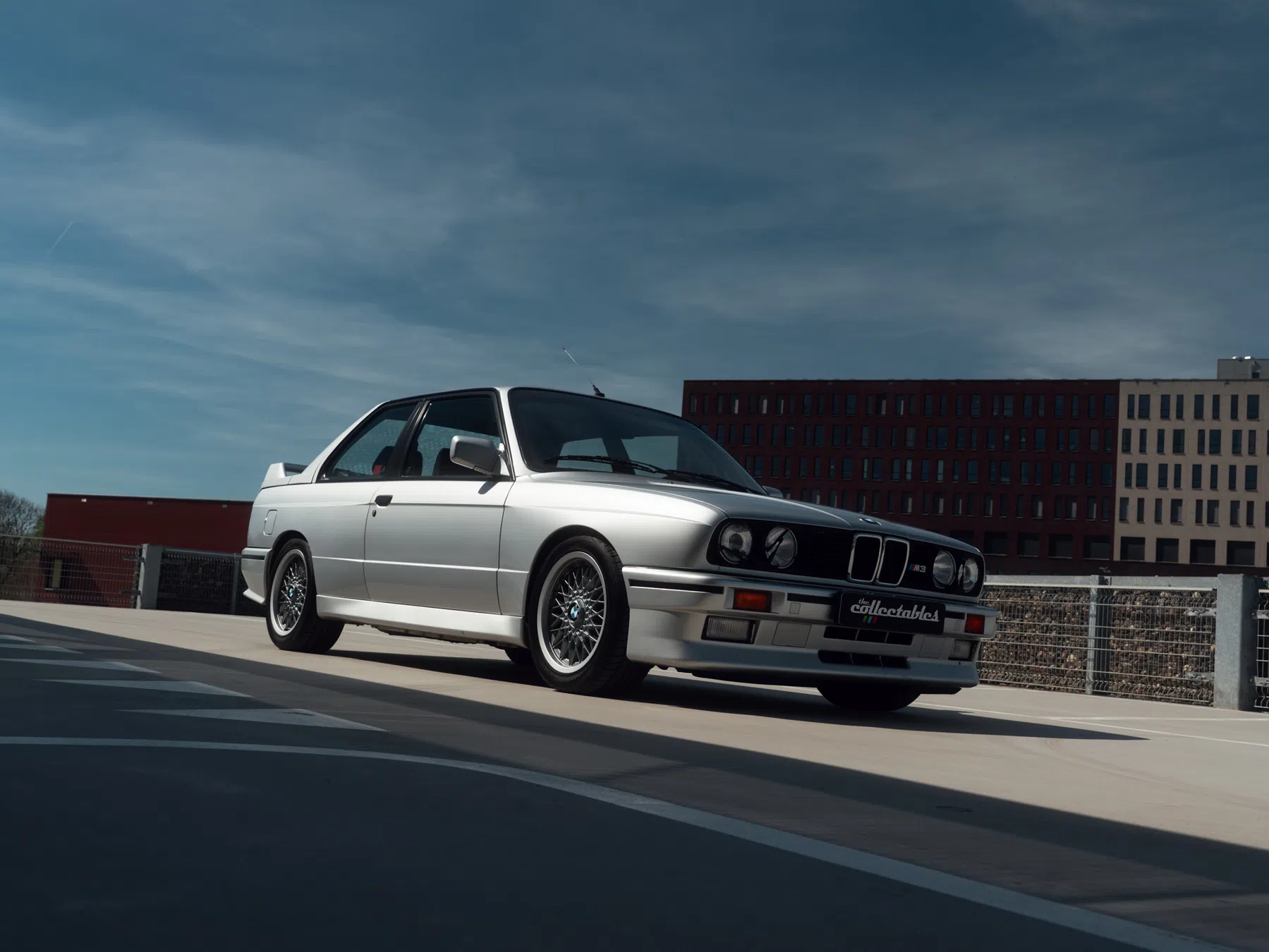 BMW M3 E30 zilver